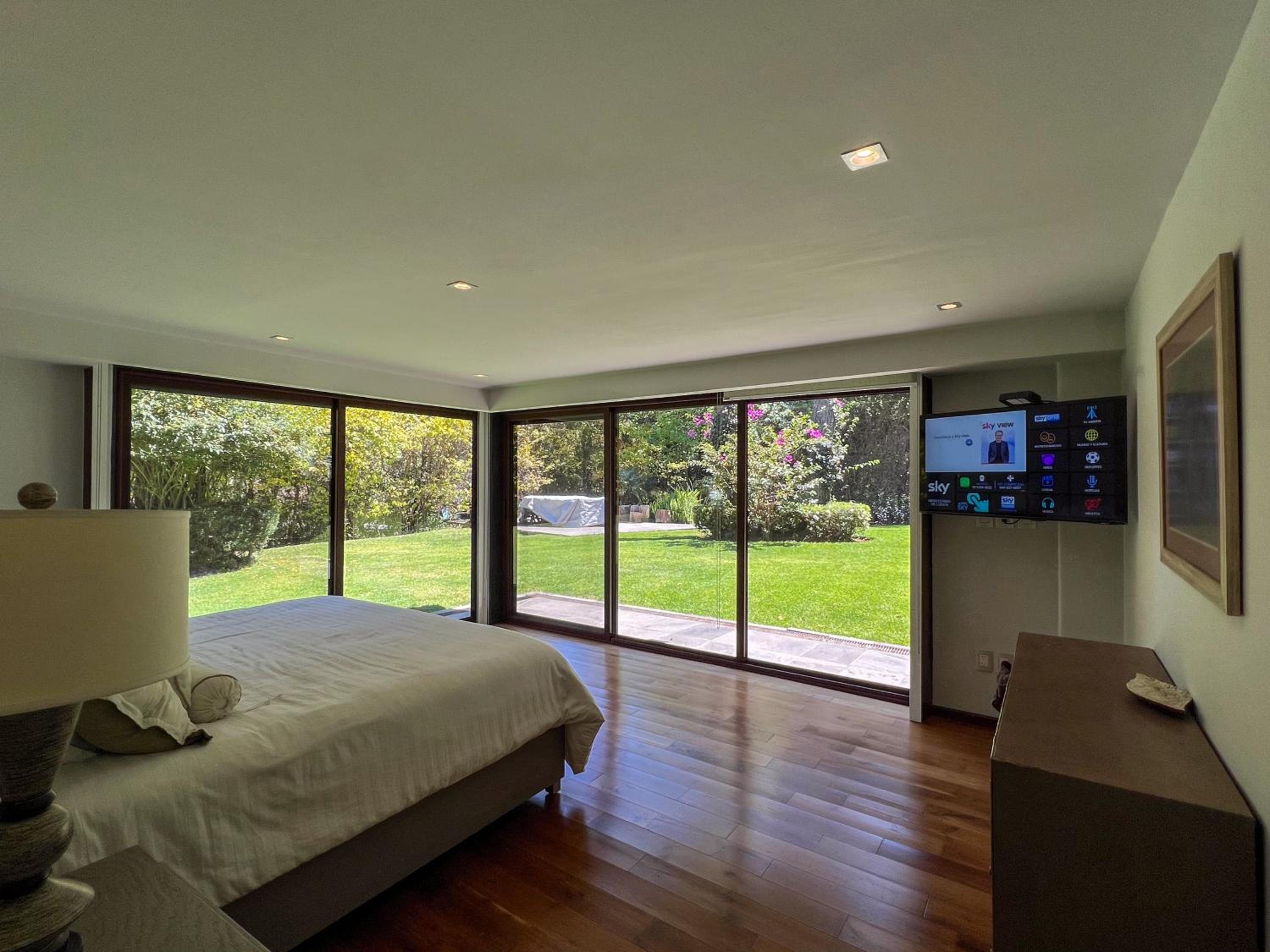 Vista al Nevado: Exceptional Home in Avandaro