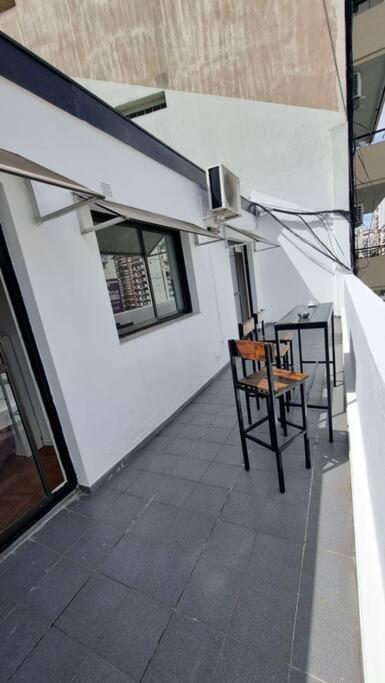 Avenida Córdoba pura luz y amplitud ,cochera