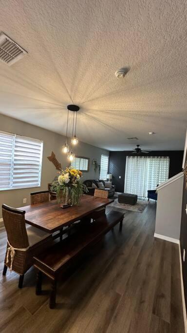 Andros Home/close to Disney