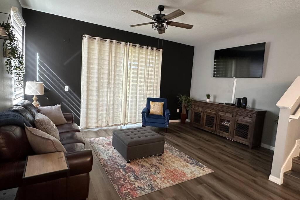 Andros Home/close to Disney