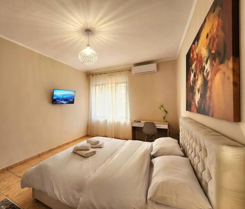 Colosseo GemTirana w/24H CheckIN