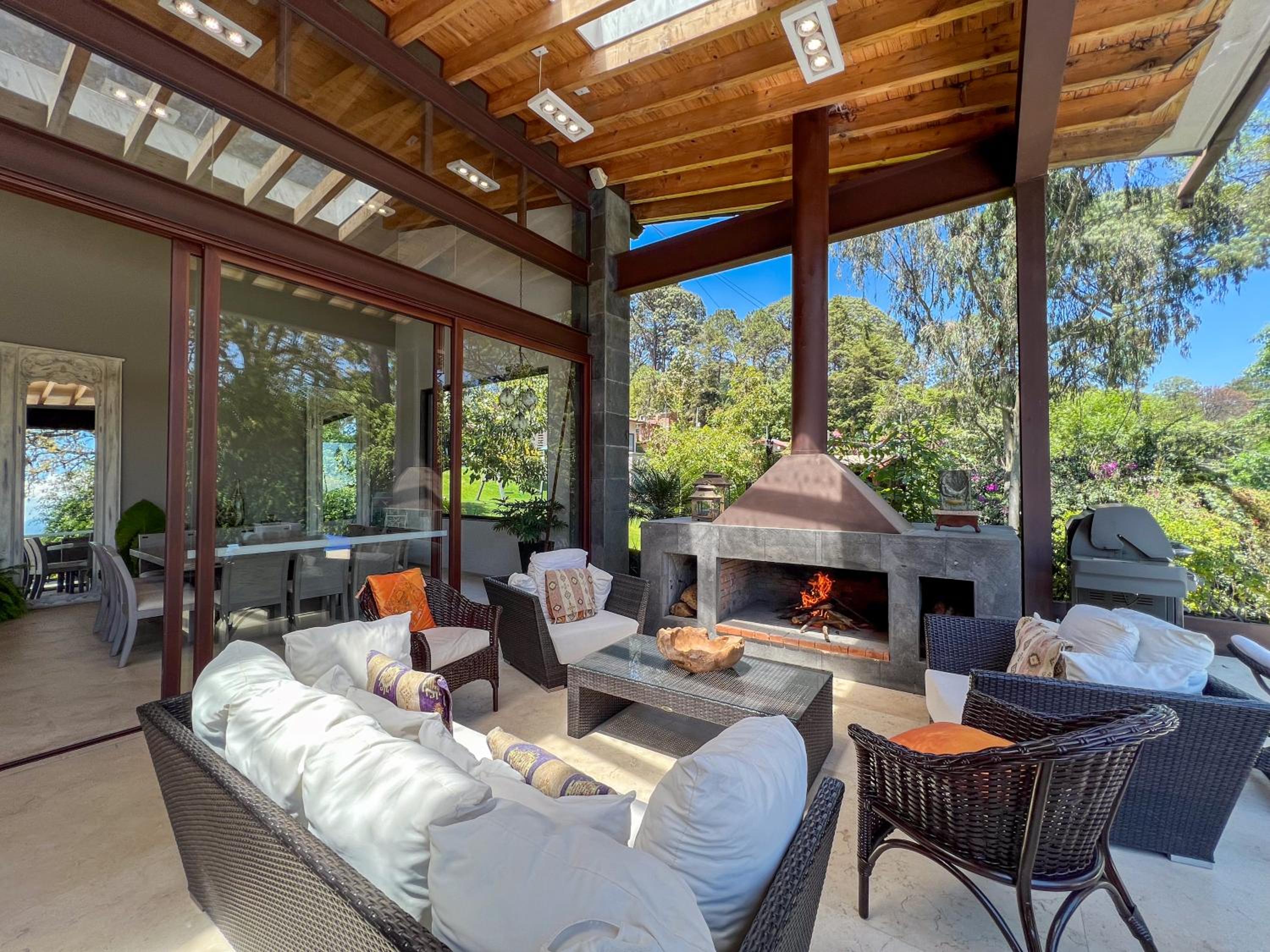 Vista al Nevado: Exceptional Home in Avandaro