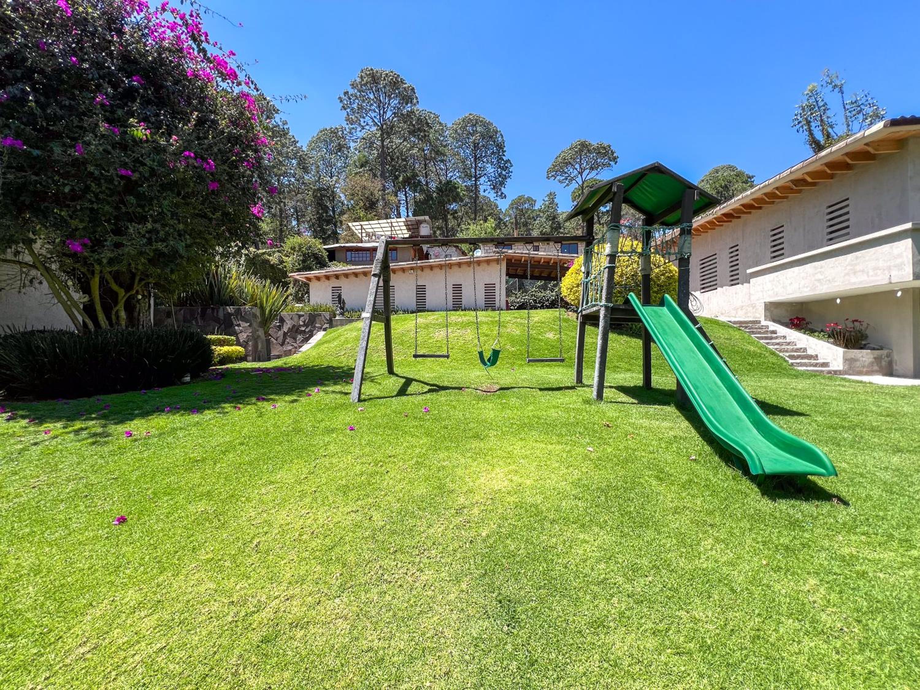 Vista al Nevado: Exceptional Home in Avandaro
