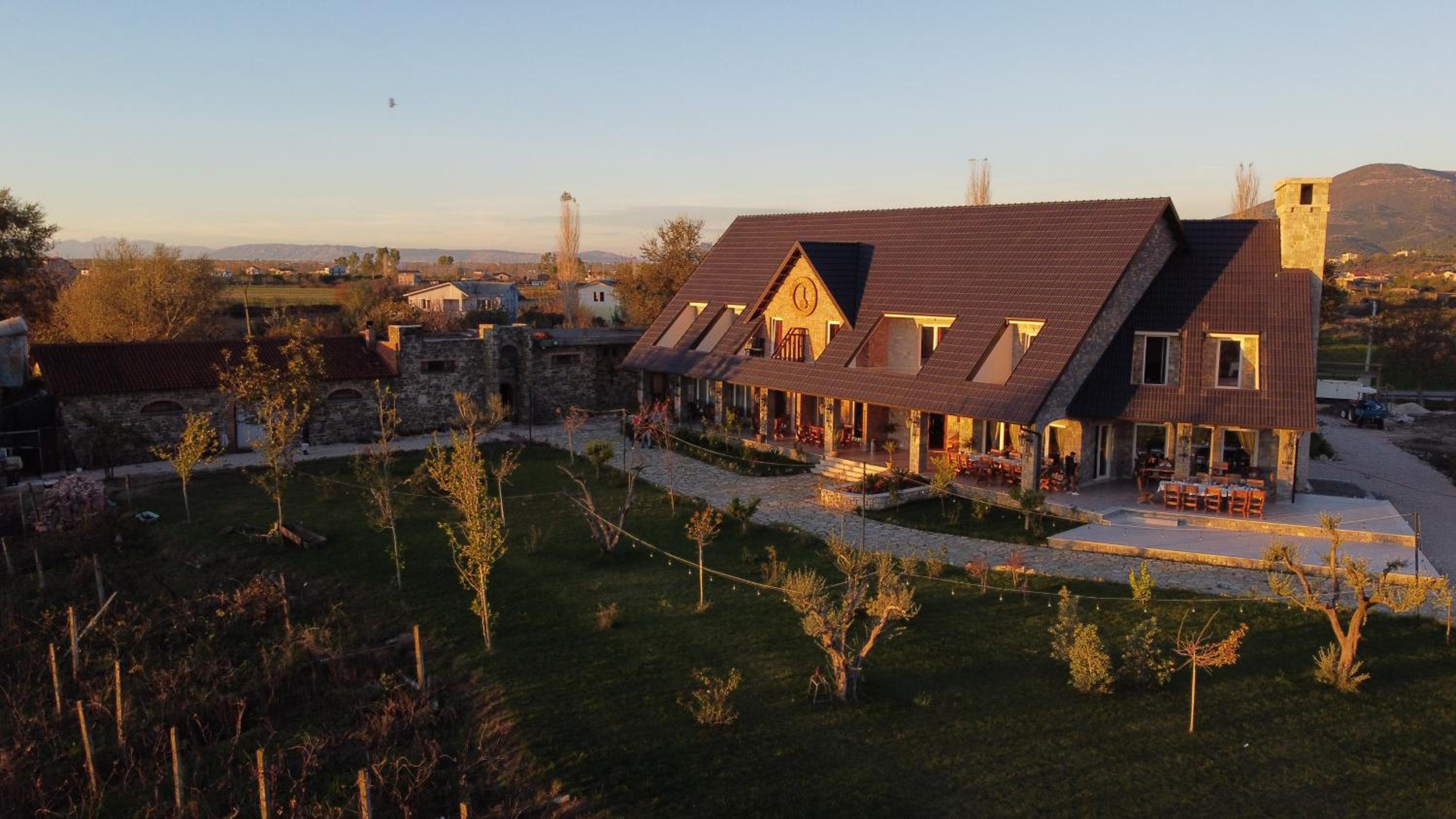 Hotel Lahuta e Vjeter Agroturizem - Image 1