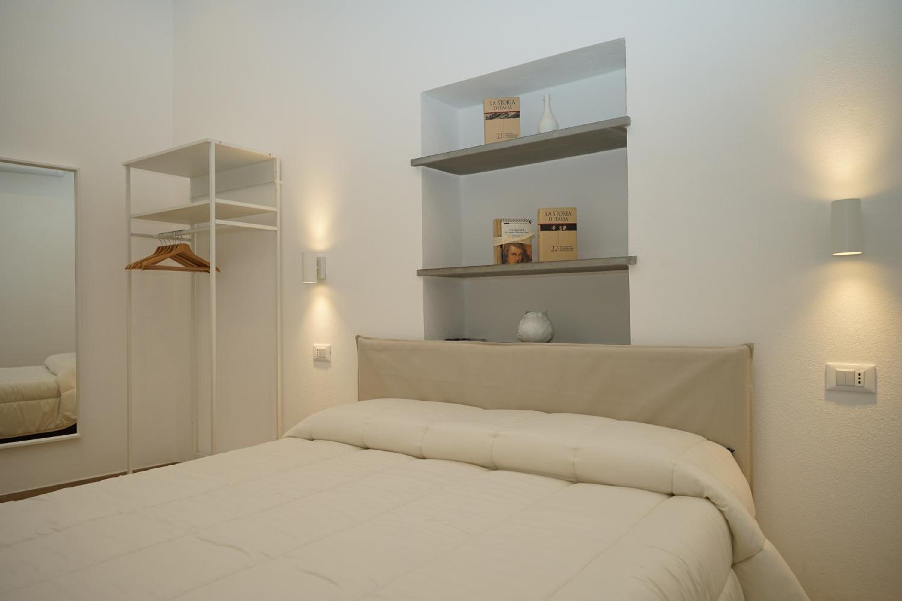 Les pieds dans l'eau Vernazza photo 2