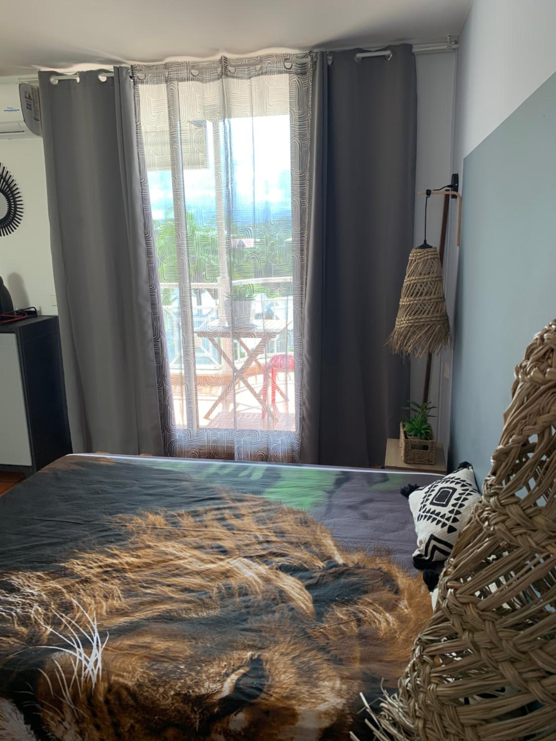 Sous la savane view 5
