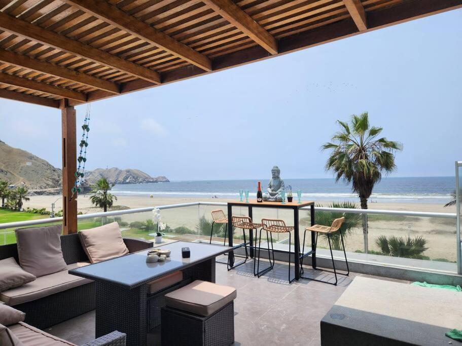 Bujama vista al mar