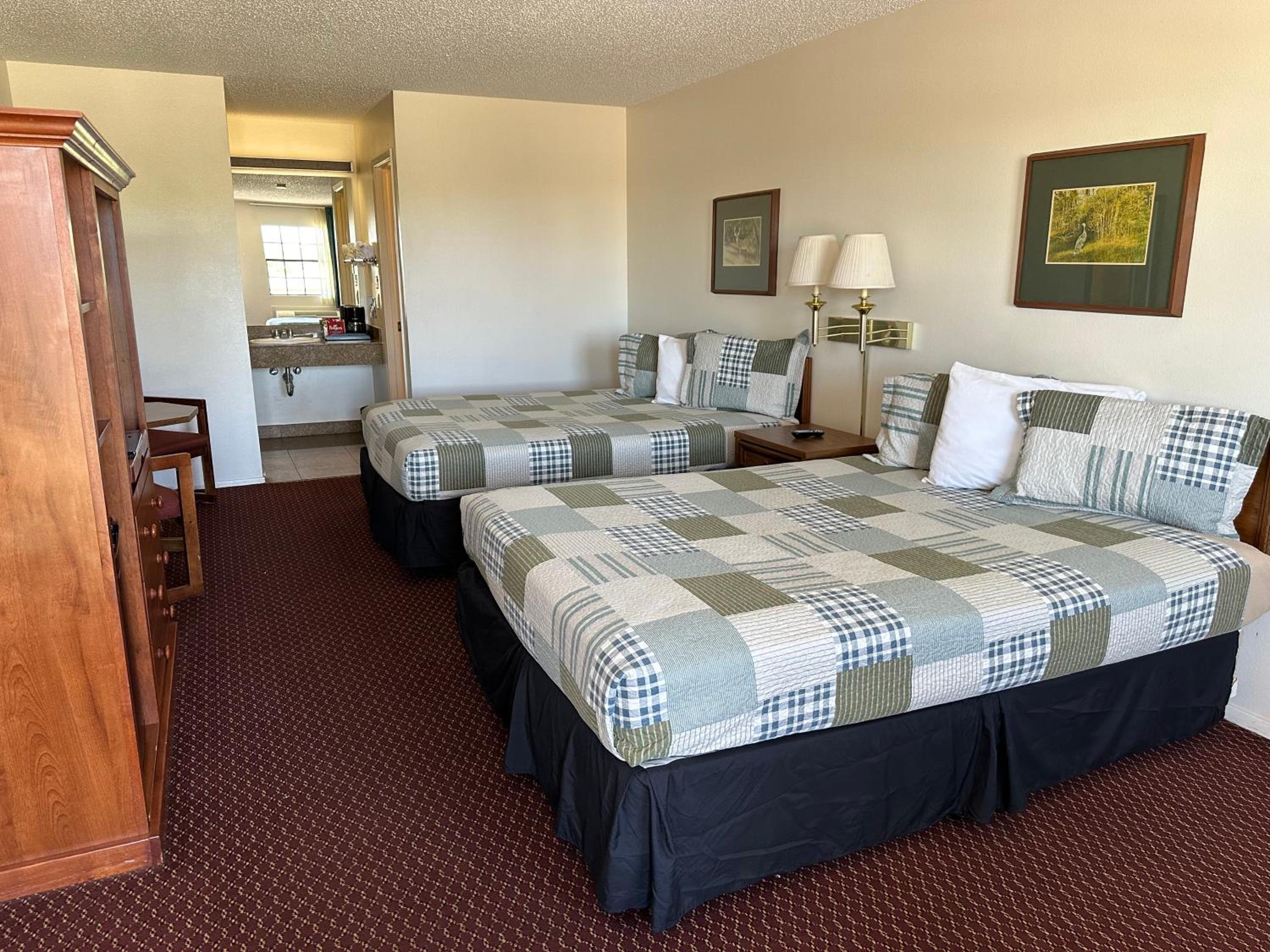 Windcrest Inn and Suites