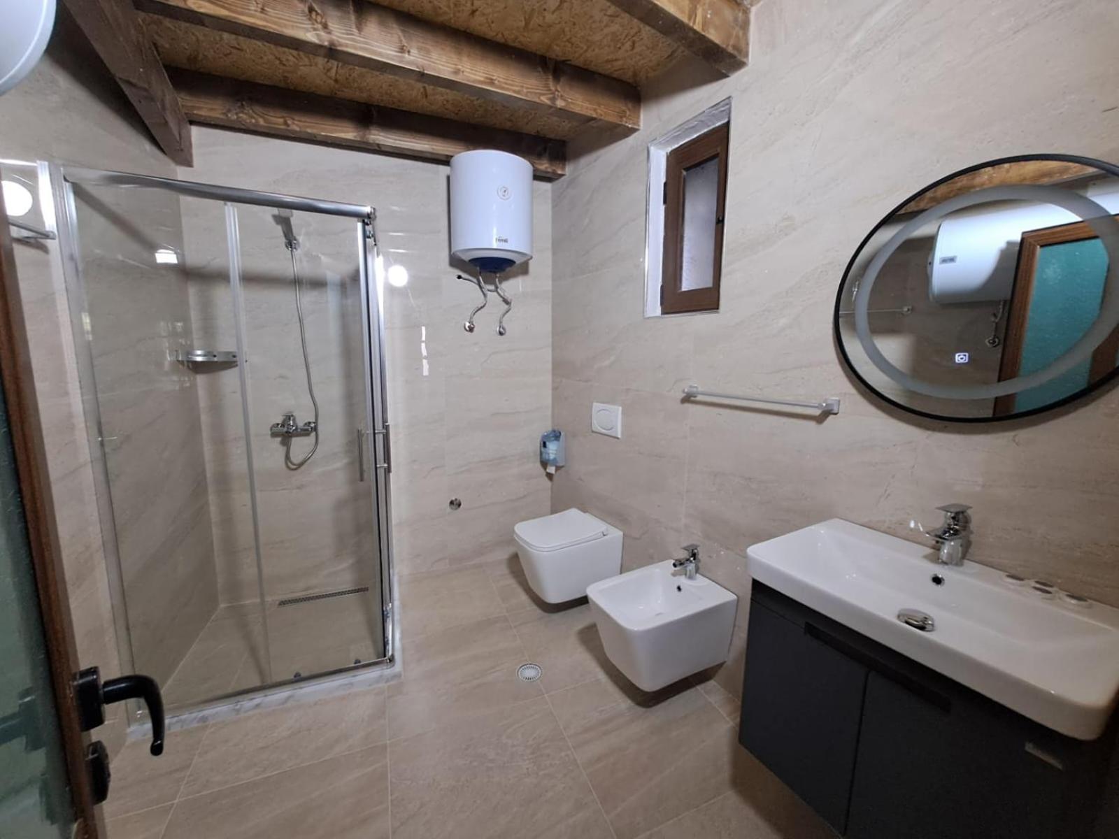 Hotel Demaj