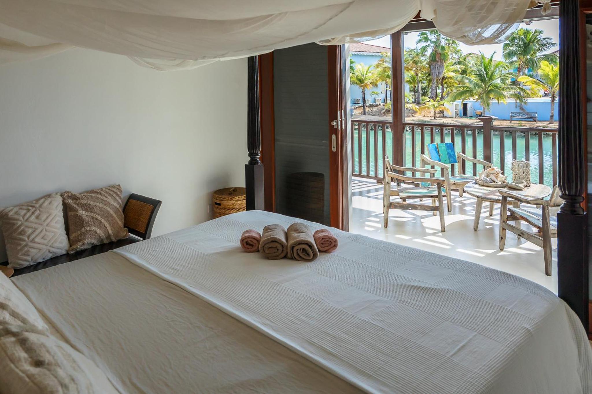 Watervilla Blou Bonaire - Waterlands Village