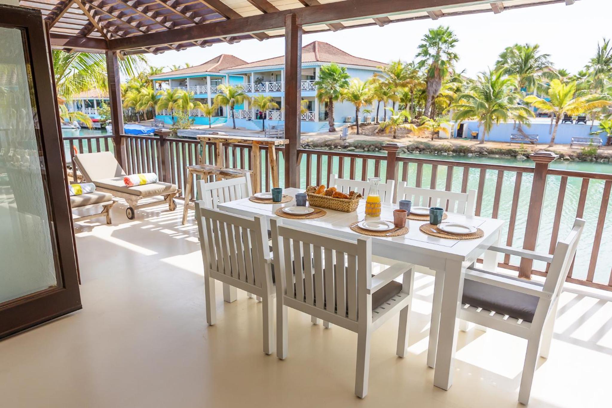 Watervilla Blou Bonaire - Waterlands Village