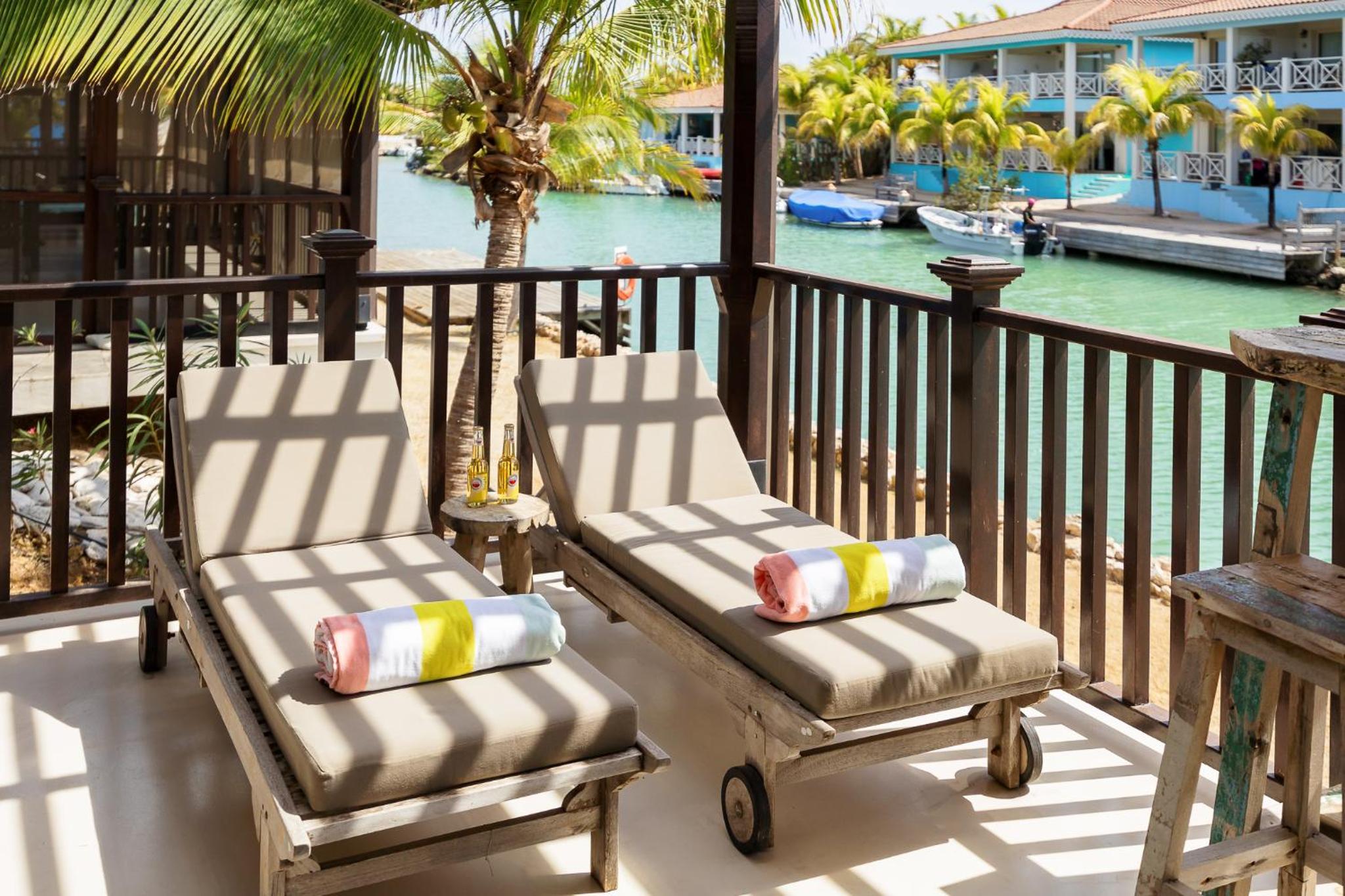 Watervilla Blou Bonaire - Waterlands Village