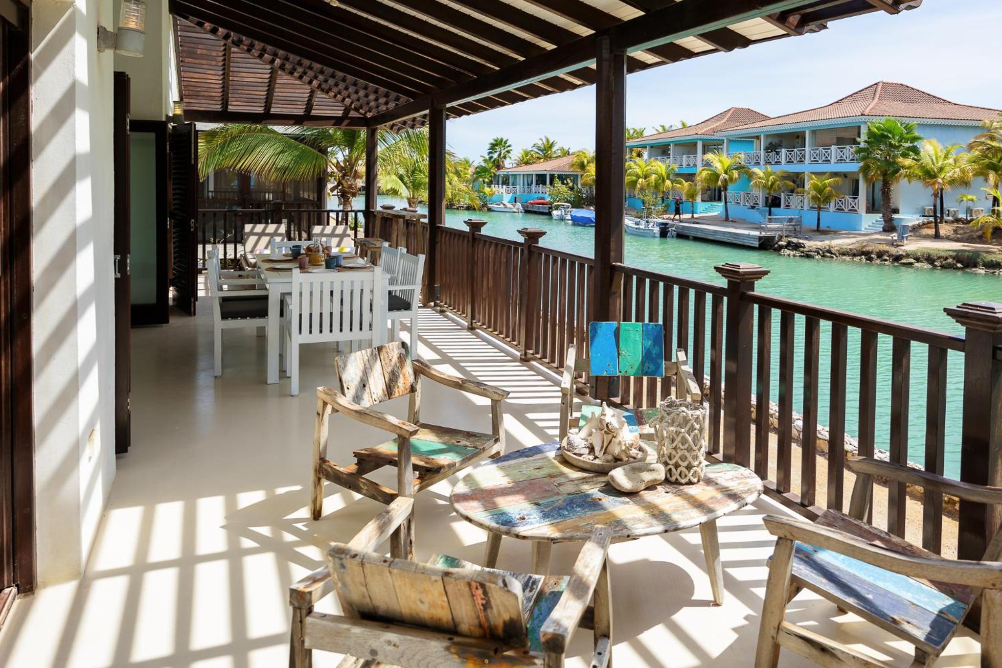 Watervilla Blou Bonaire - Waterlands Village