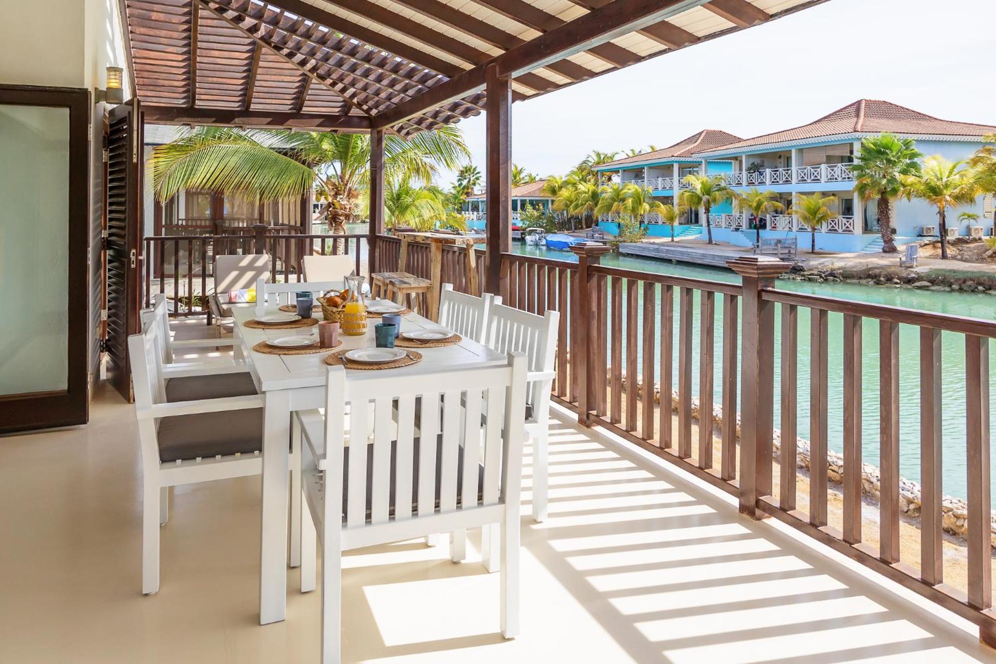 Watervilla Blou Bonaire - Waterlands Village