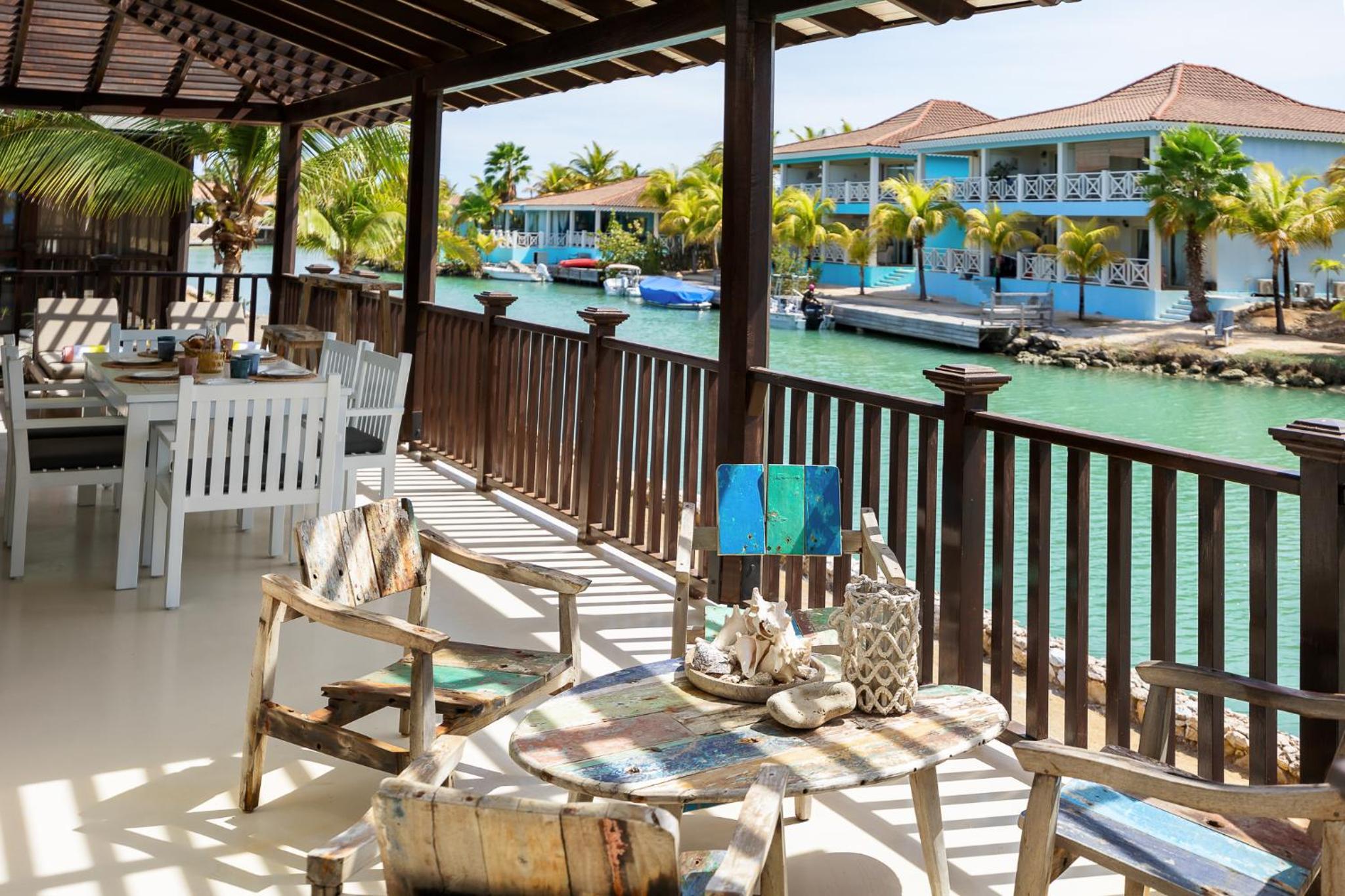 Watervilla Blou Bonaire - Waterlands Village