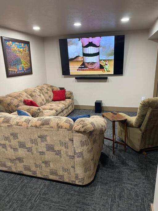 Cozy Bear Lake Retreat view 2