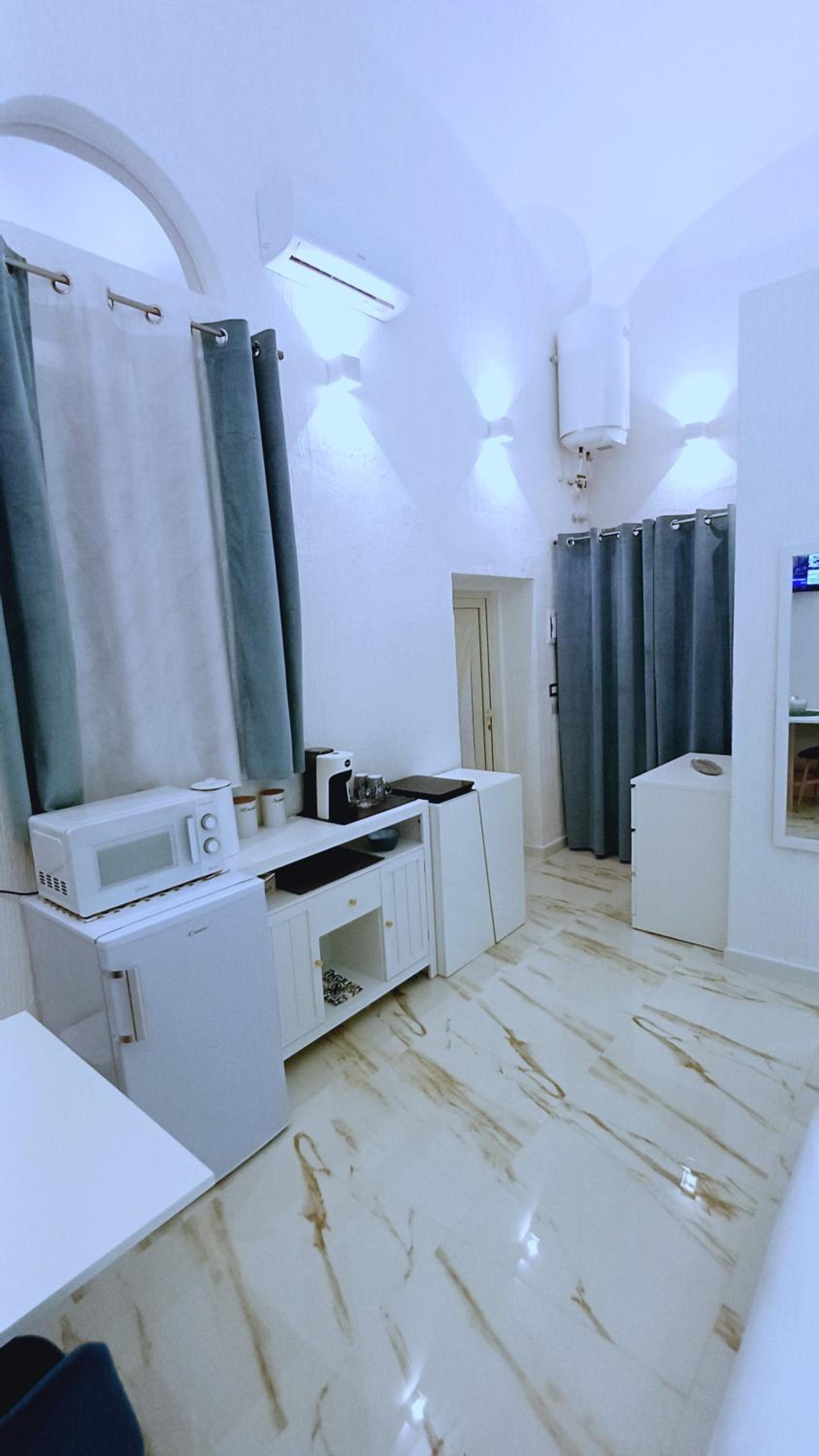 Elegance Room 03 photo 3