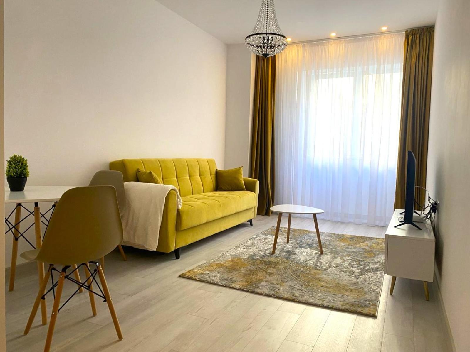 YamaLuxe Apartments - Heart & Soul With Lovely Colours view 2