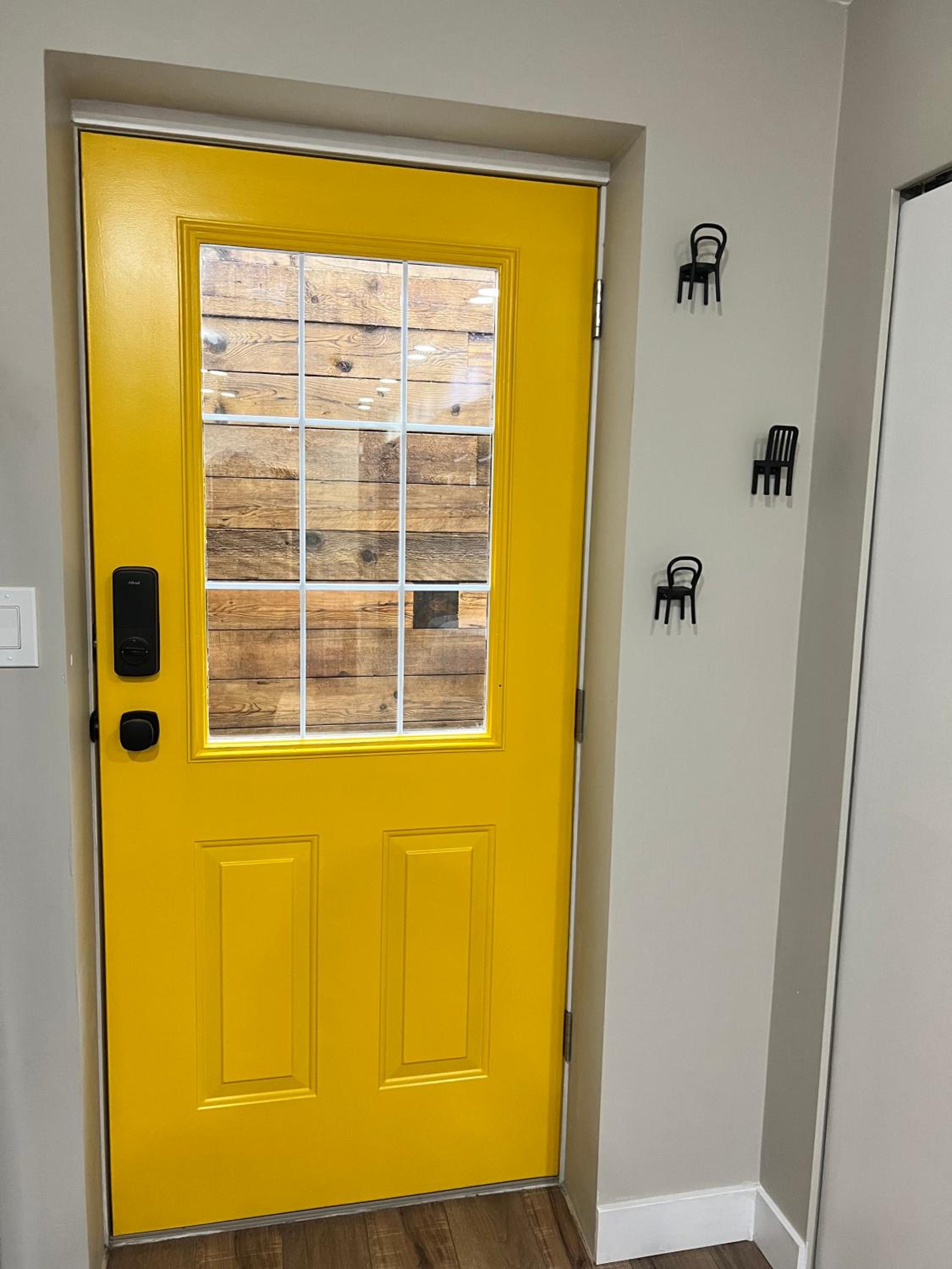 Yellow Door Suite