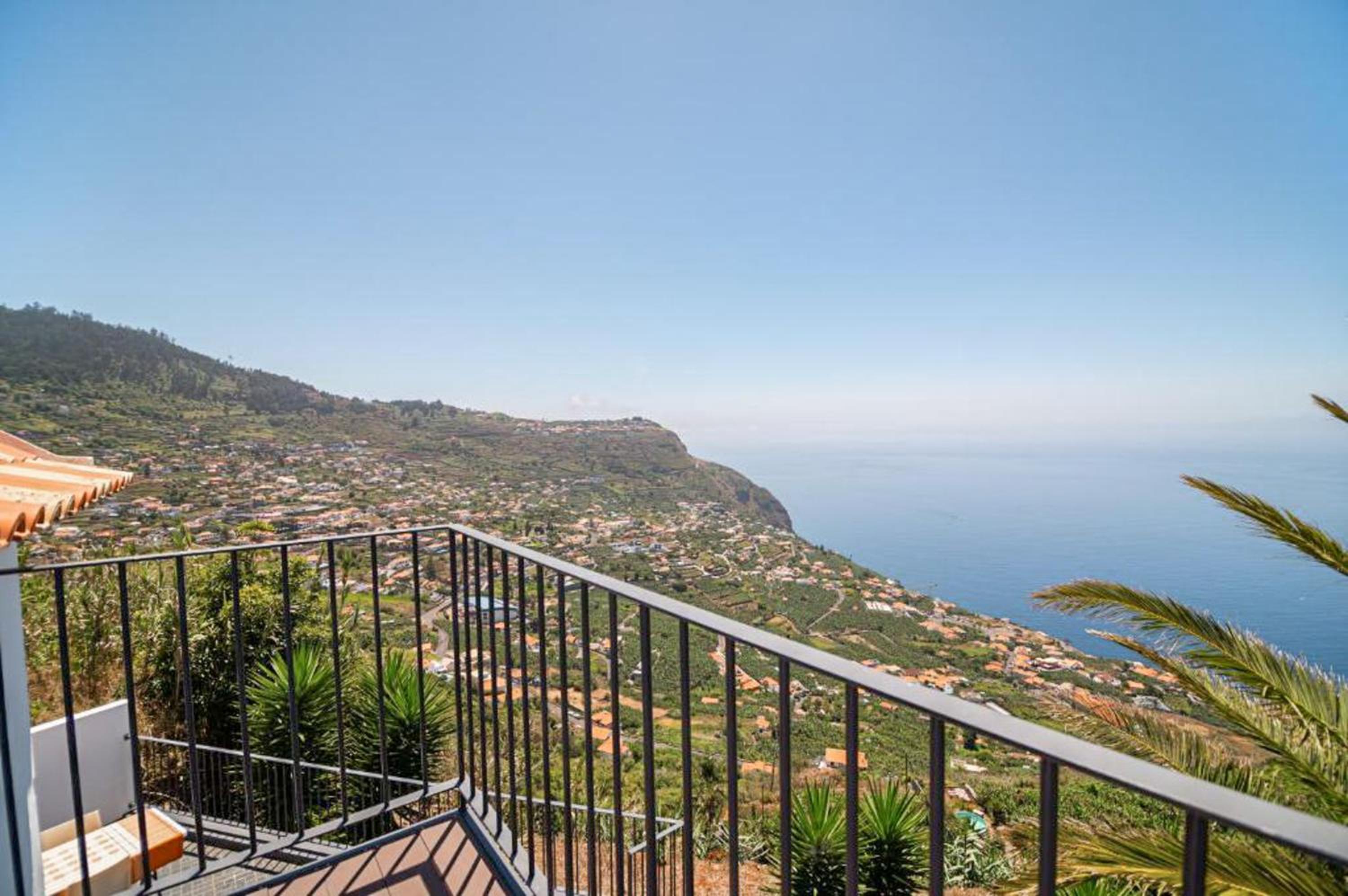 Calheta Bay View House - Family and Group Residence view 5