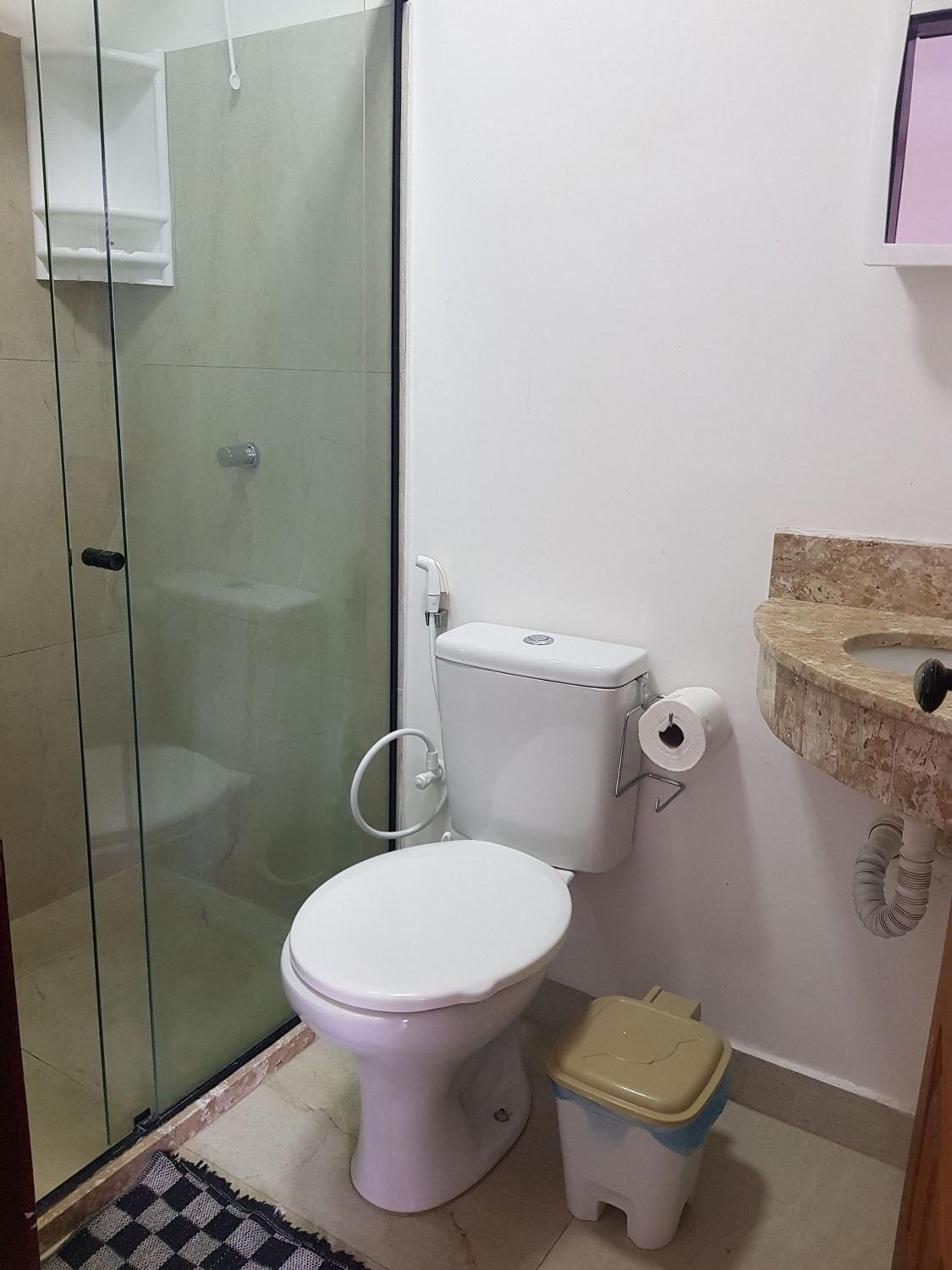 APART STUDIOS PONTAL - Aeroporto a 300 m - Praia 1,5 Km - Centro 2,5 Km - Cozinha Privativa - Mercado GBARBOSA e Padaria 450 m - Próx diversos Comércios a pé - Ar condic - Studios de 15 a 38 m2 Bem Equipados e Funcionais - Ideal Turismo e Trabalho