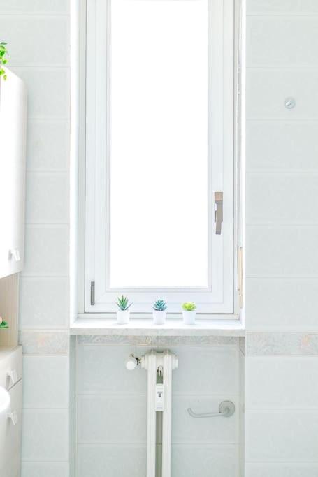 [Navigli - Downtown - Duomo] Spacious Two Bedroom Apartment - Close to Metro - AC - Wi-Fi