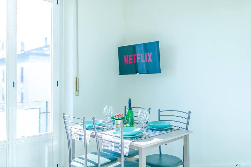 [Navigli - Downtown - Duomo] Spacious Two Bedroom Apartment - Close to Metro - AC - Wi-Fi