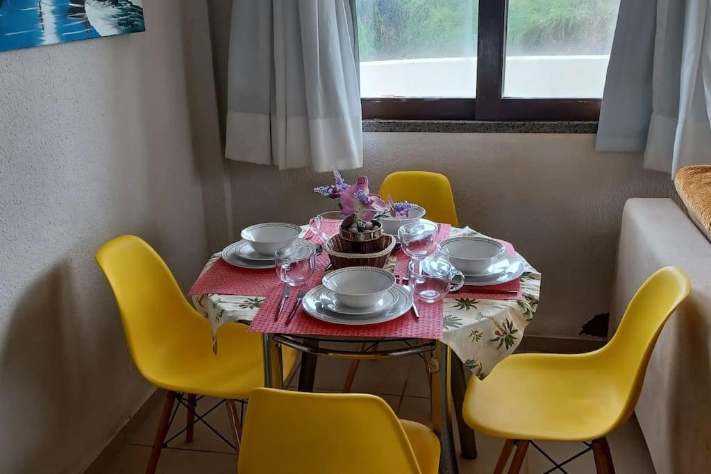 Apartamento à beira-mar. Beachfront apartment