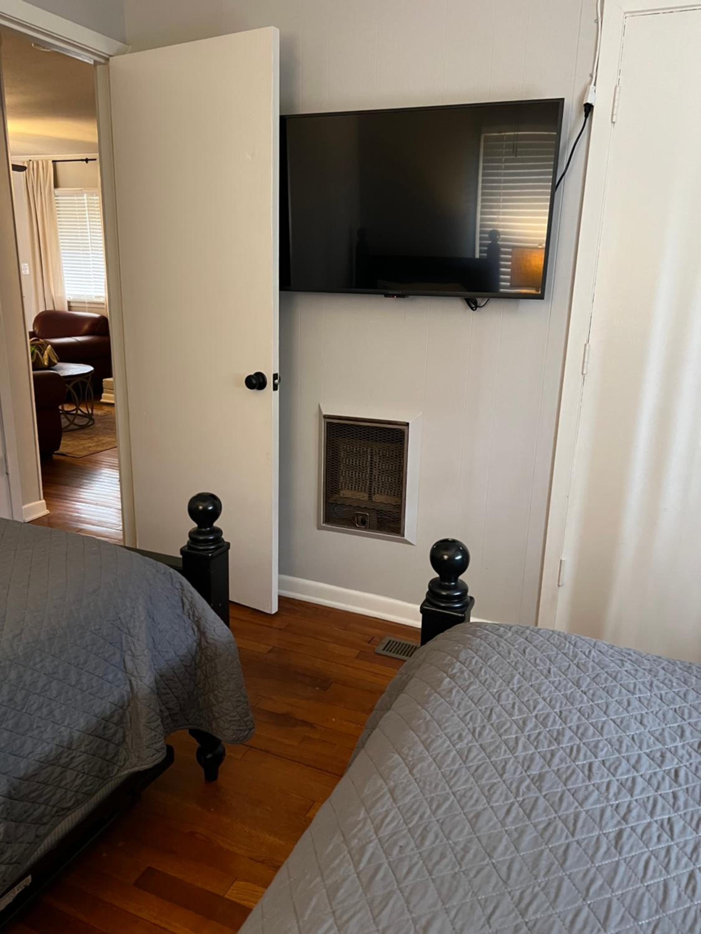 Oxford Vacations - Oxford Hillside Hideaway - Property Image 29