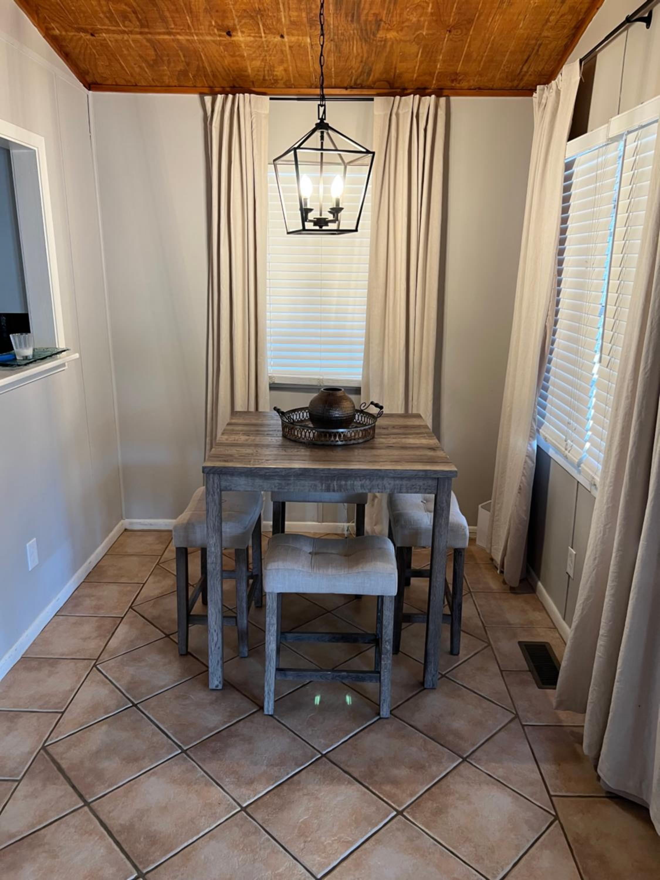 Oxford Vacations - Oxford Hillside Hideaway - Property Image 27