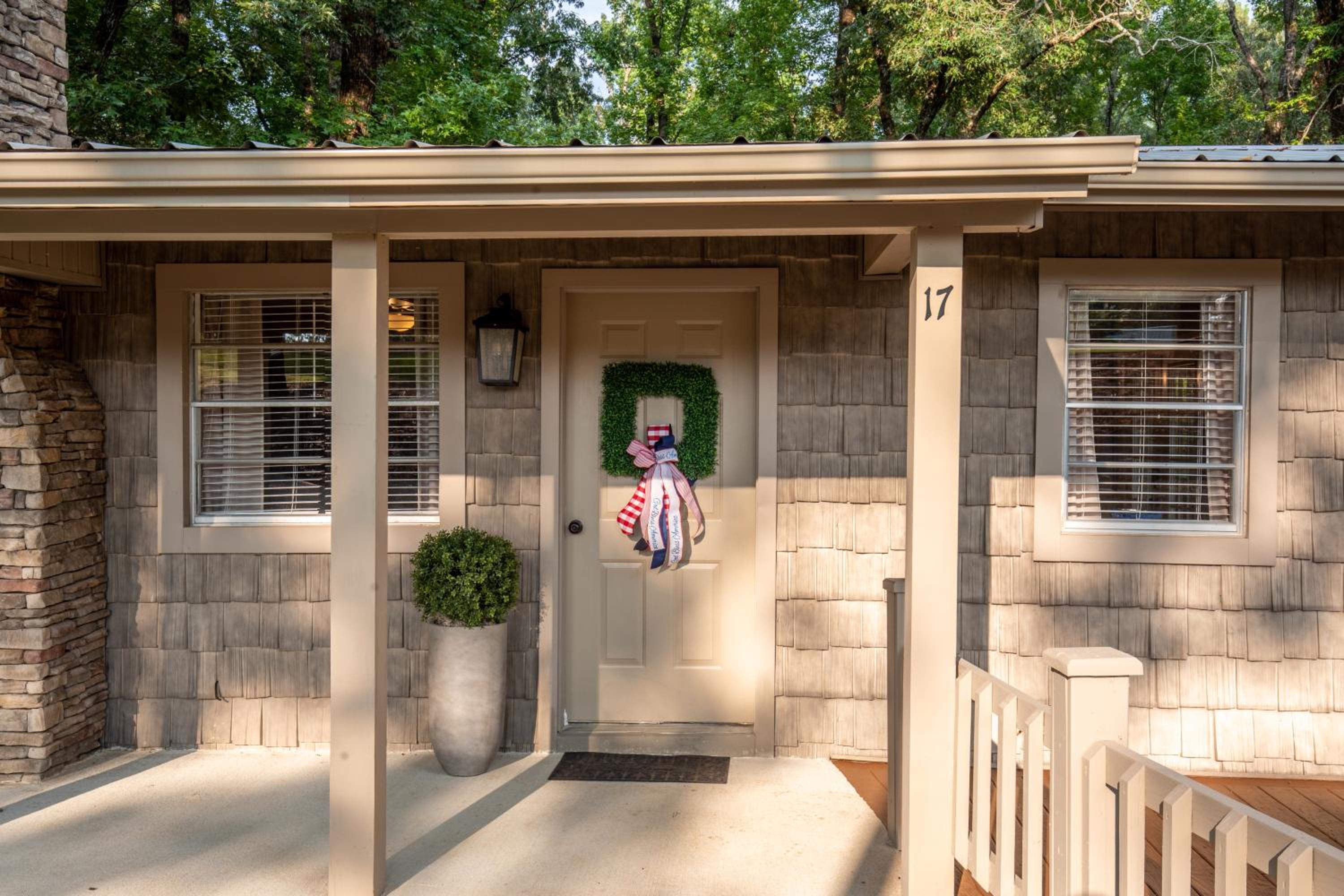 Oxford Vacations - Oxford Hillside Hideaway - Property Image 14