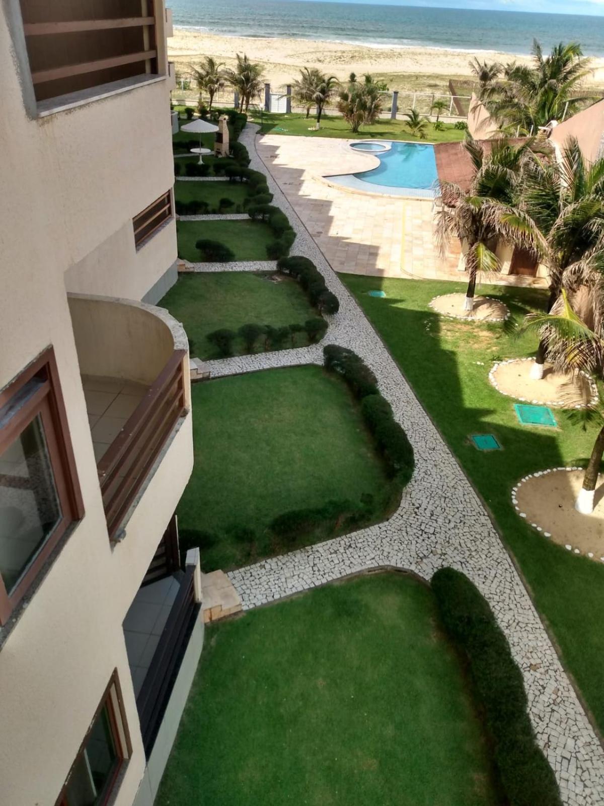 Apartamento à beira-mar. Beachfront apartment