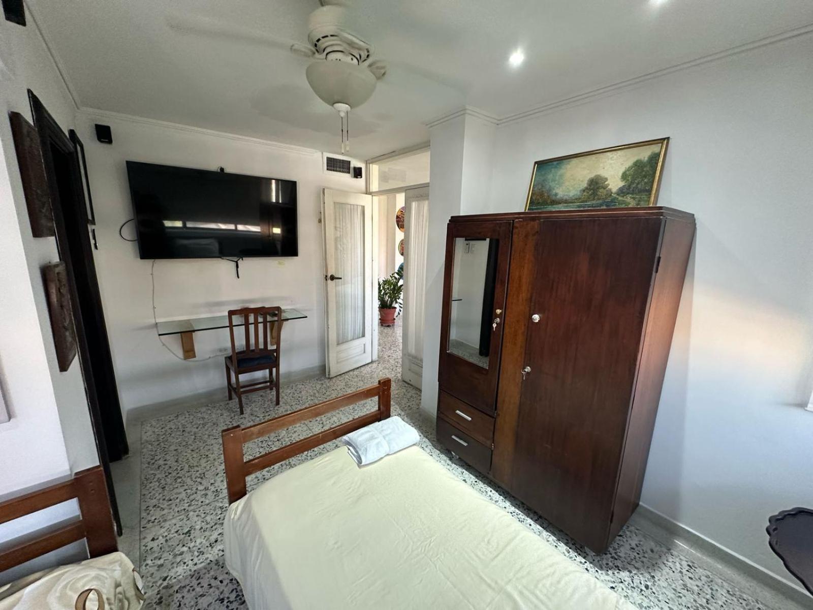 CLARA ARTIST HOUSE