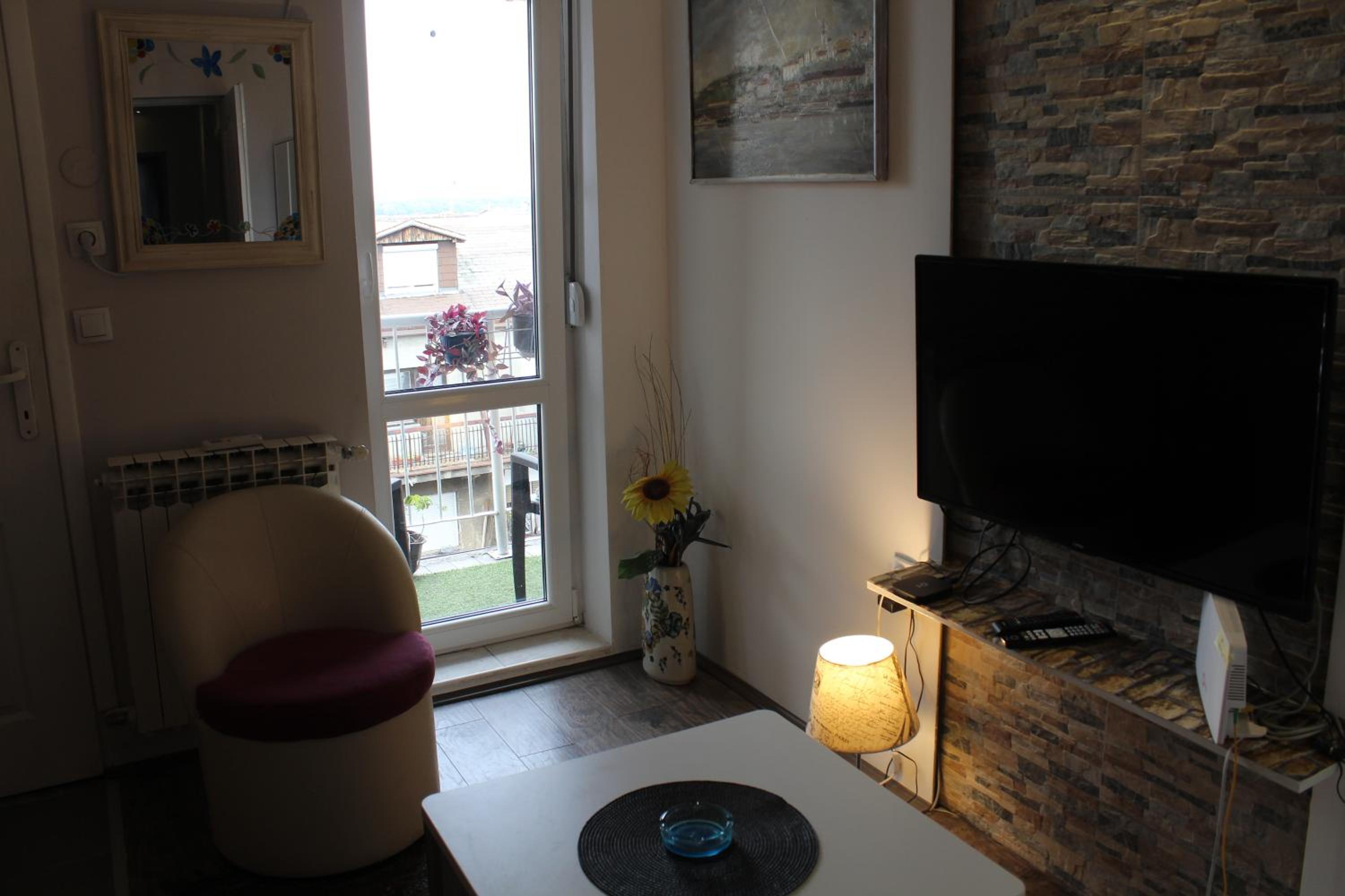 Photo 7