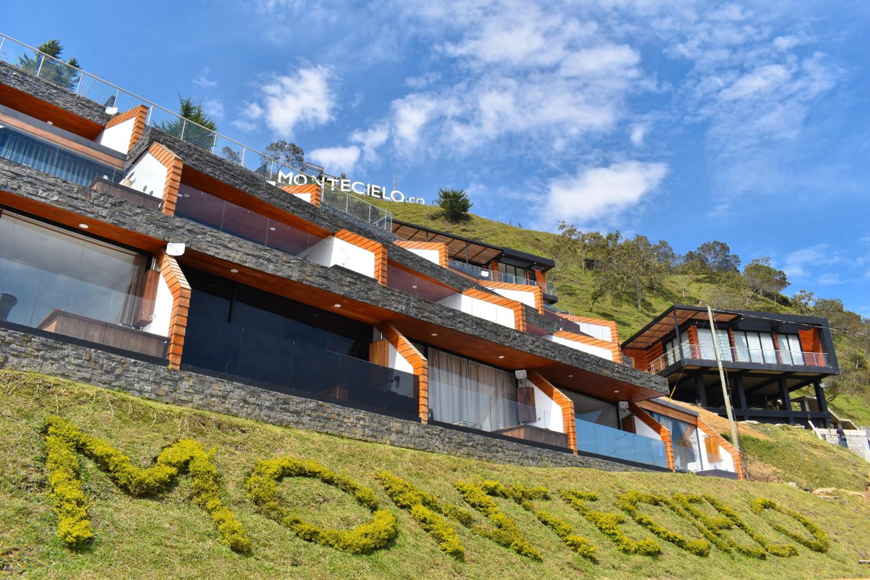 Montecielo Hosting