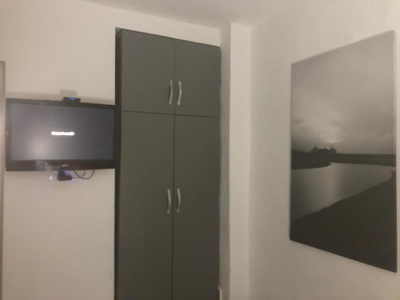 2 Bed-Room flat, 5 min walk from center