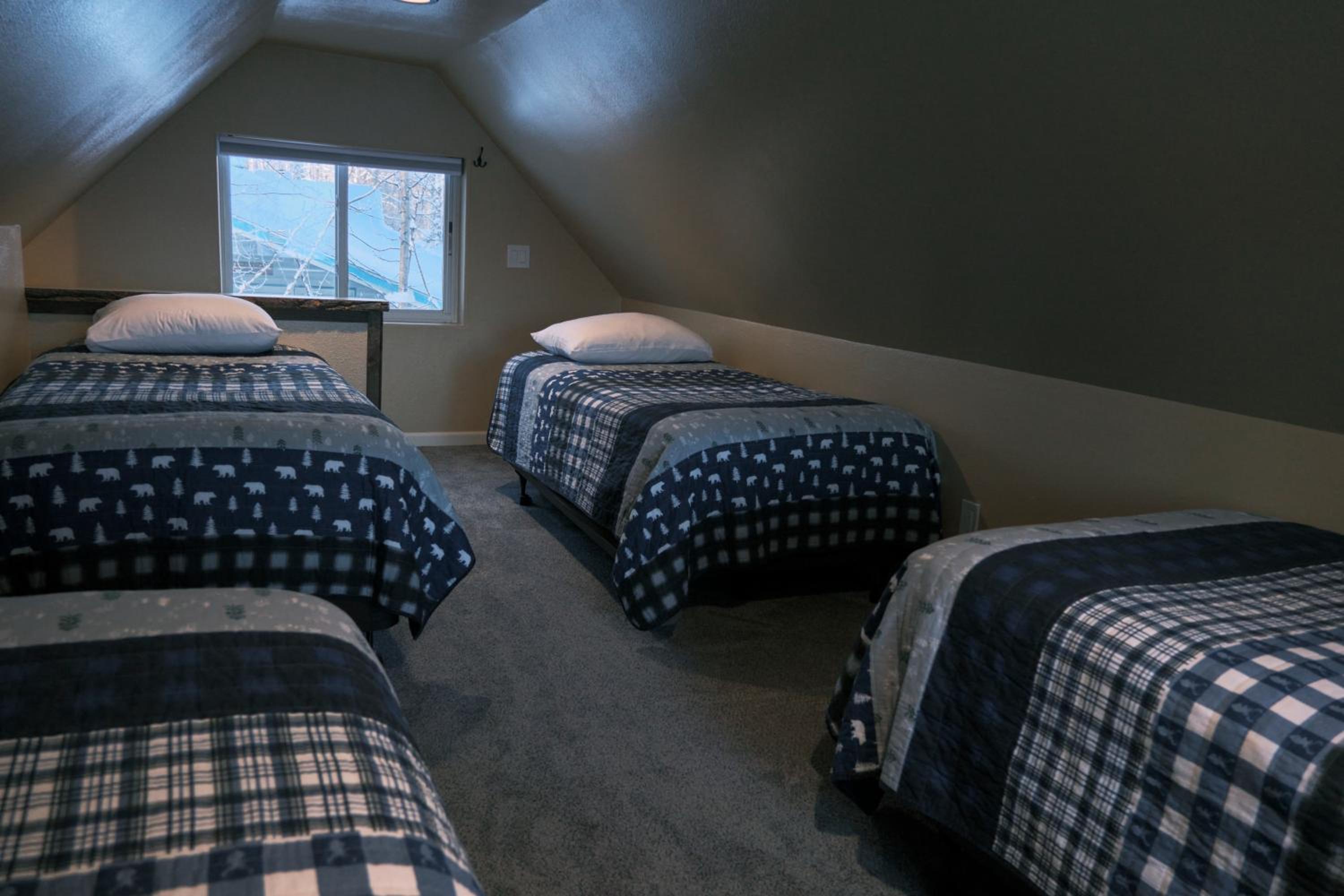 Chinook Wind Cabins