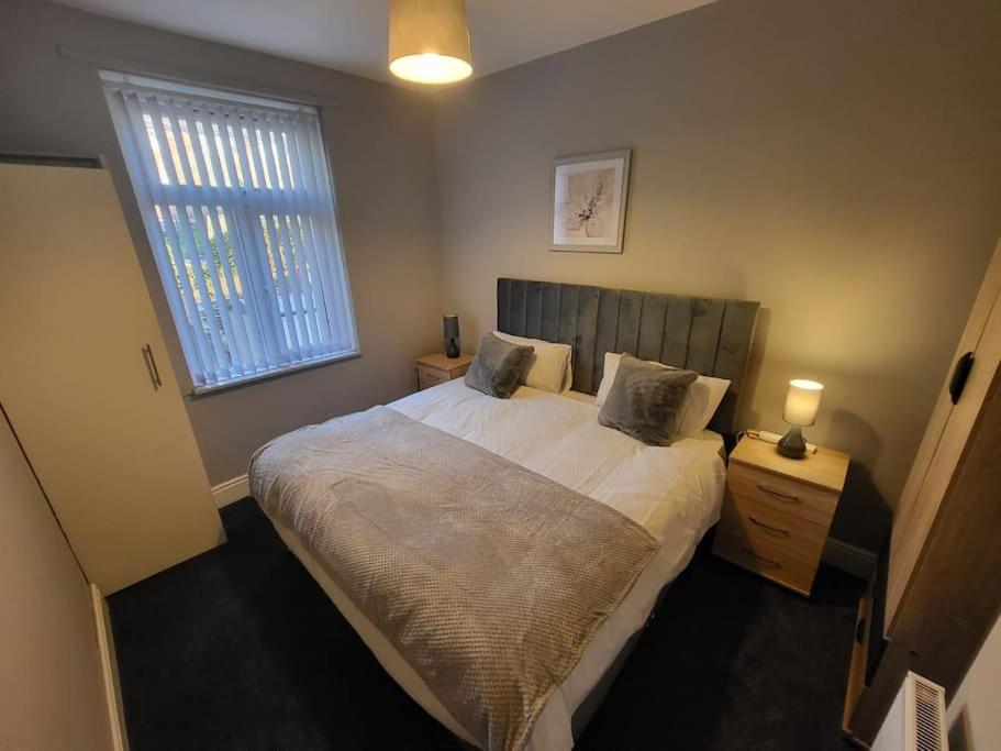 3 BDR, close to Manchester City and hospital view 2