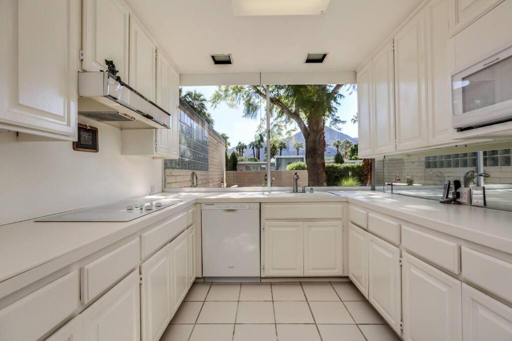 Luminous William F. Cody designed home