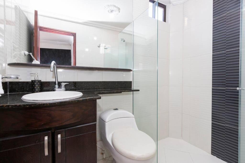 ¡Apartamento HOME LAURELES excelente ubicación!