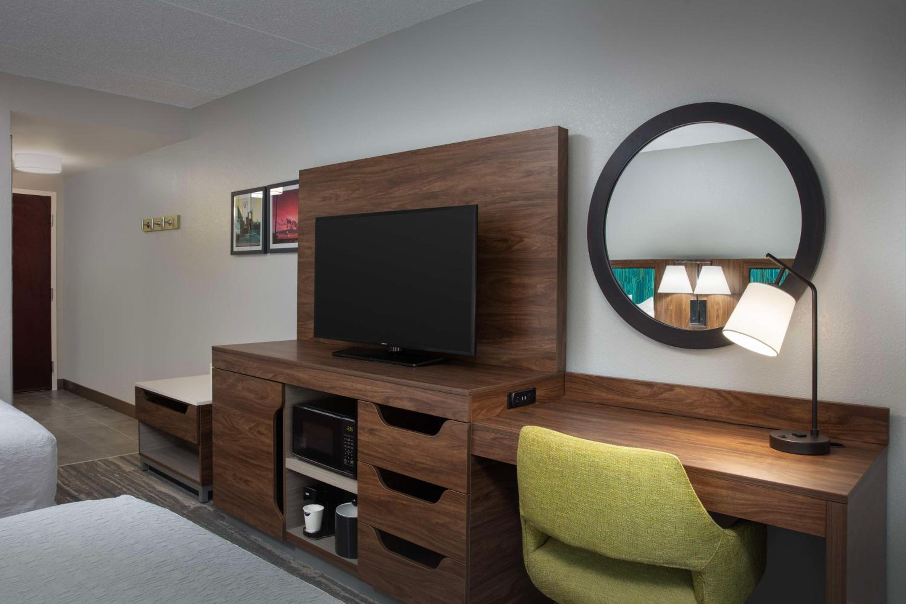 Kingsland Vacations - Hampton Inn Kingsland - Property Image 32