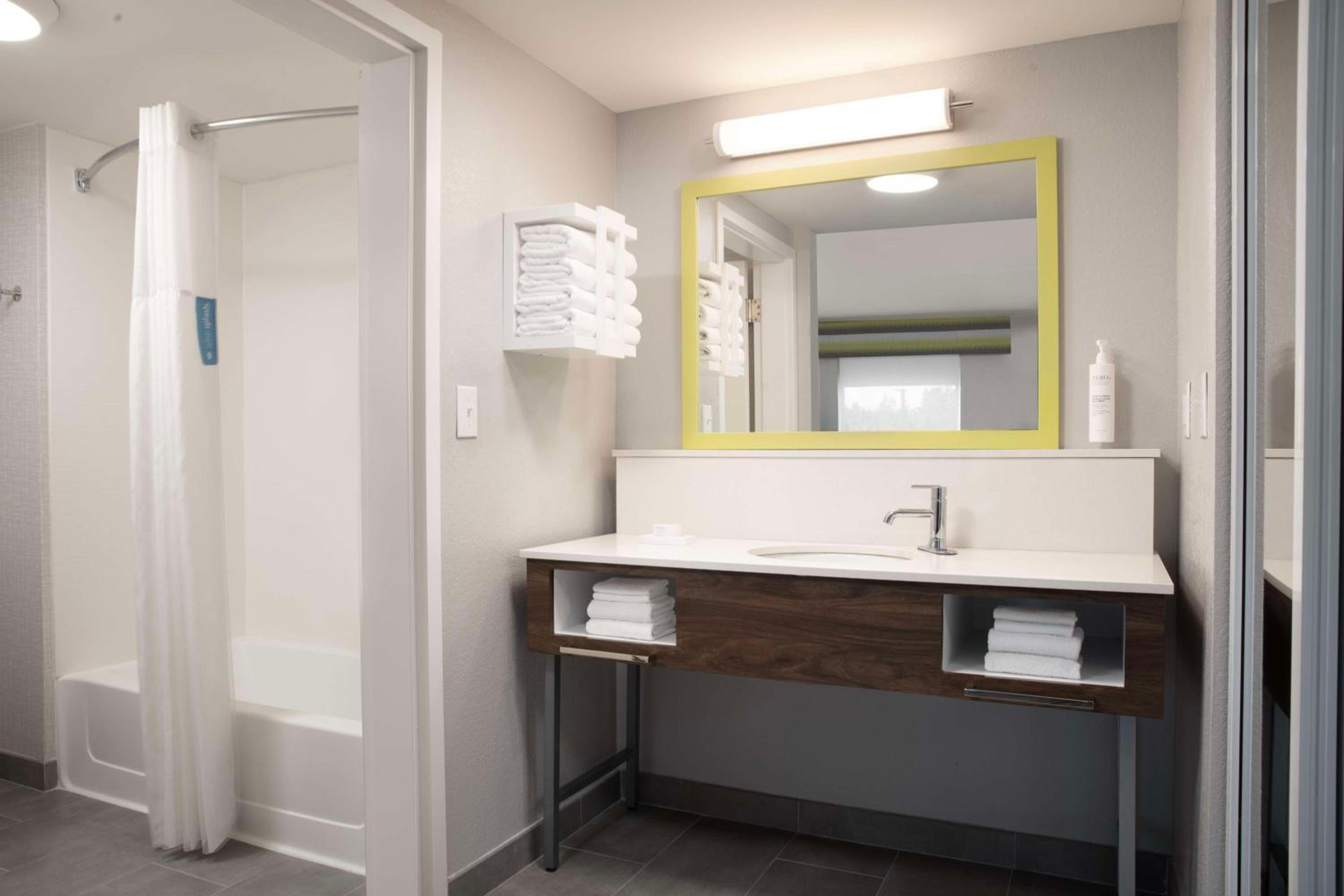 Kingsland Vacations - Hampton Inn Kingsland - Property Image 18