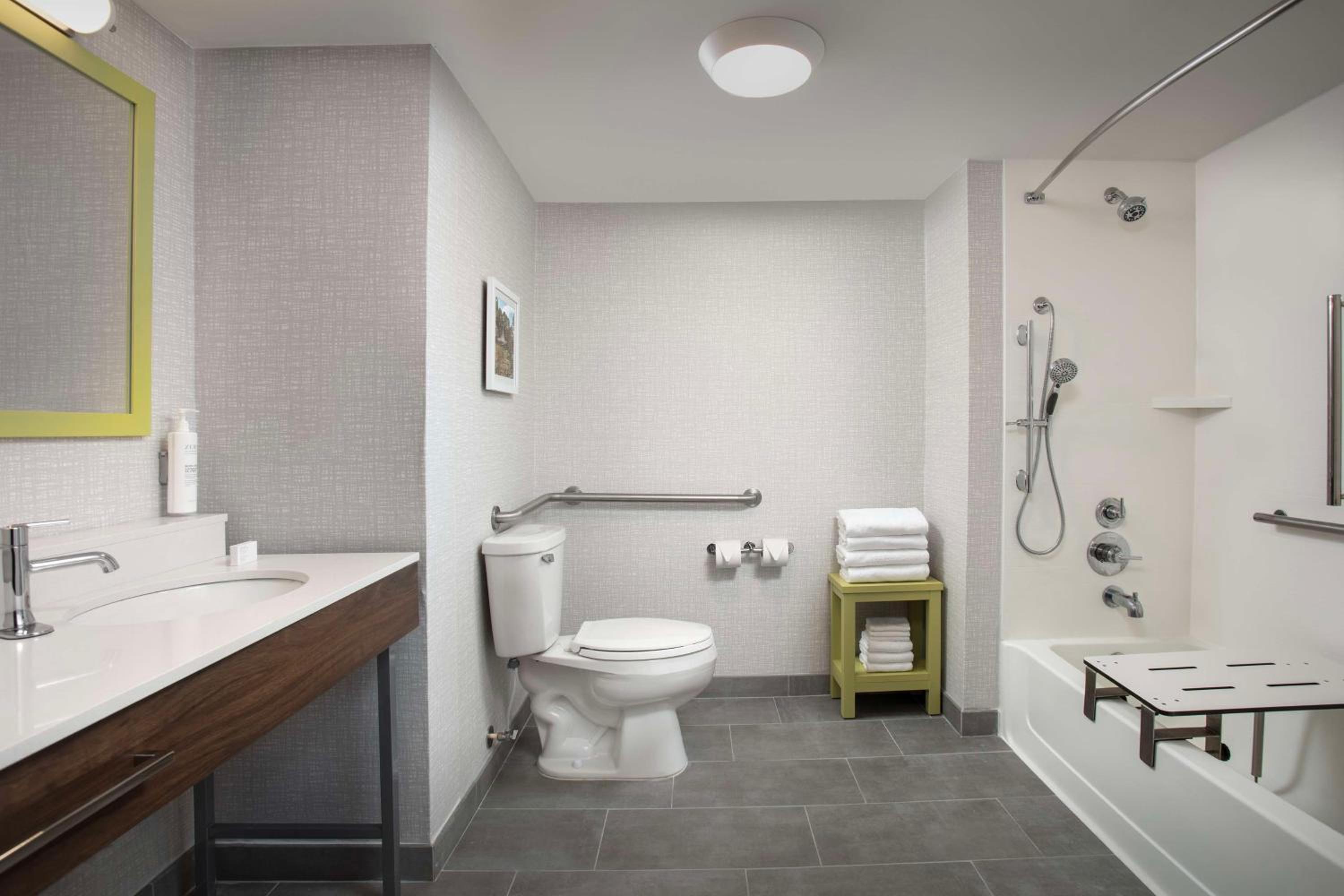 Kingsland Vacations - Hampton Inn Kingsland - Property Image 2