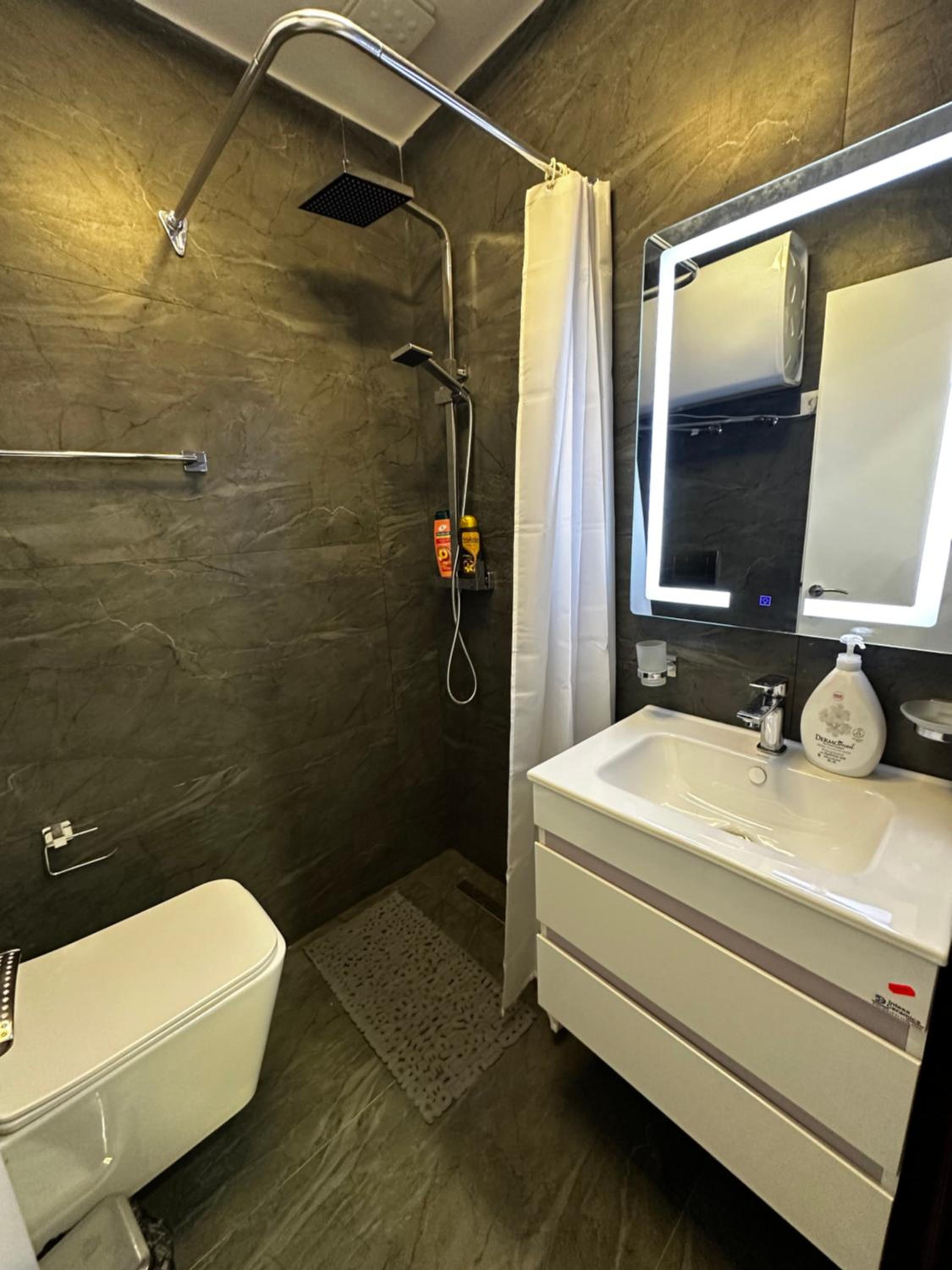 Delux City inn