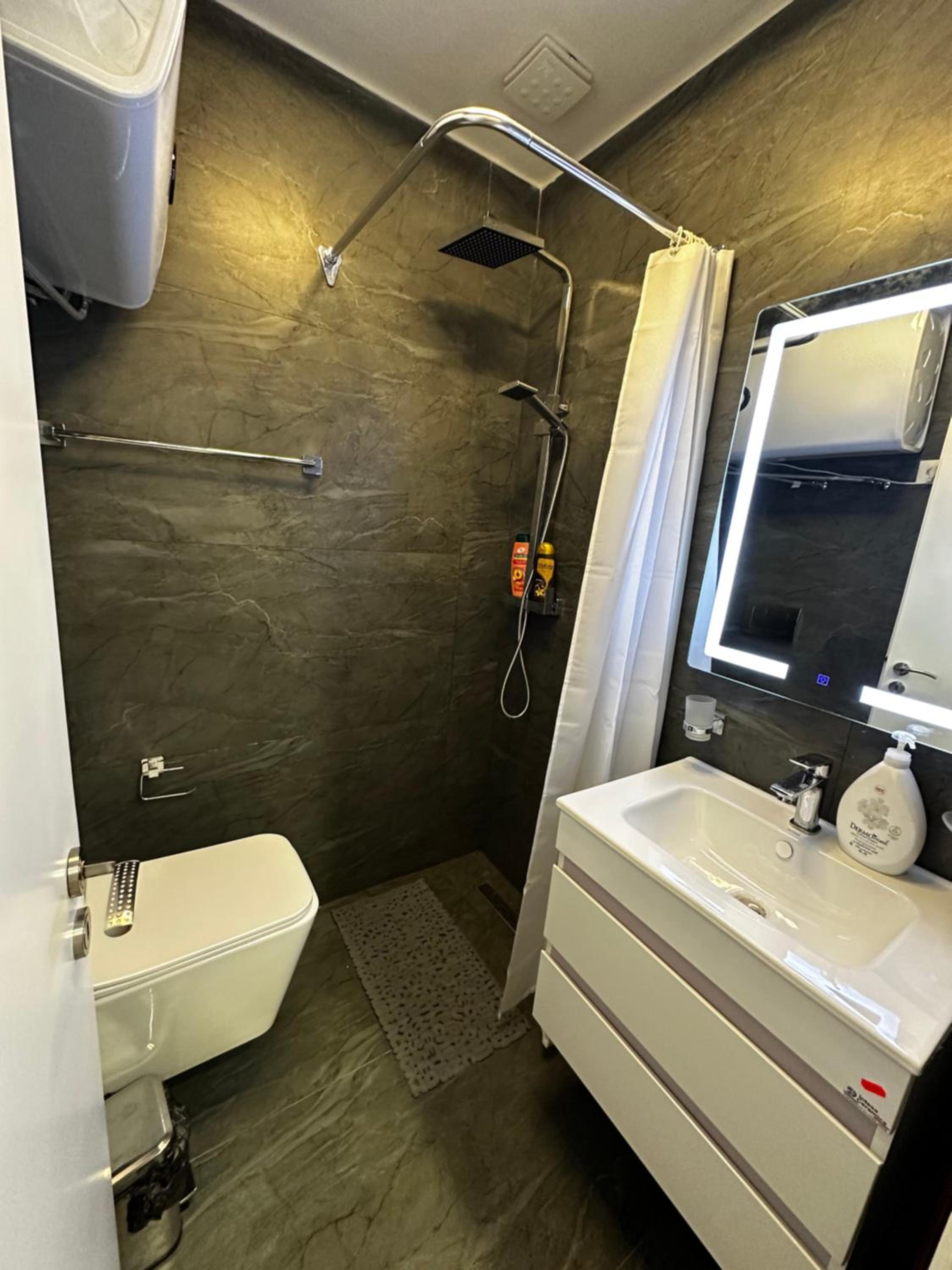 Delux City inn
