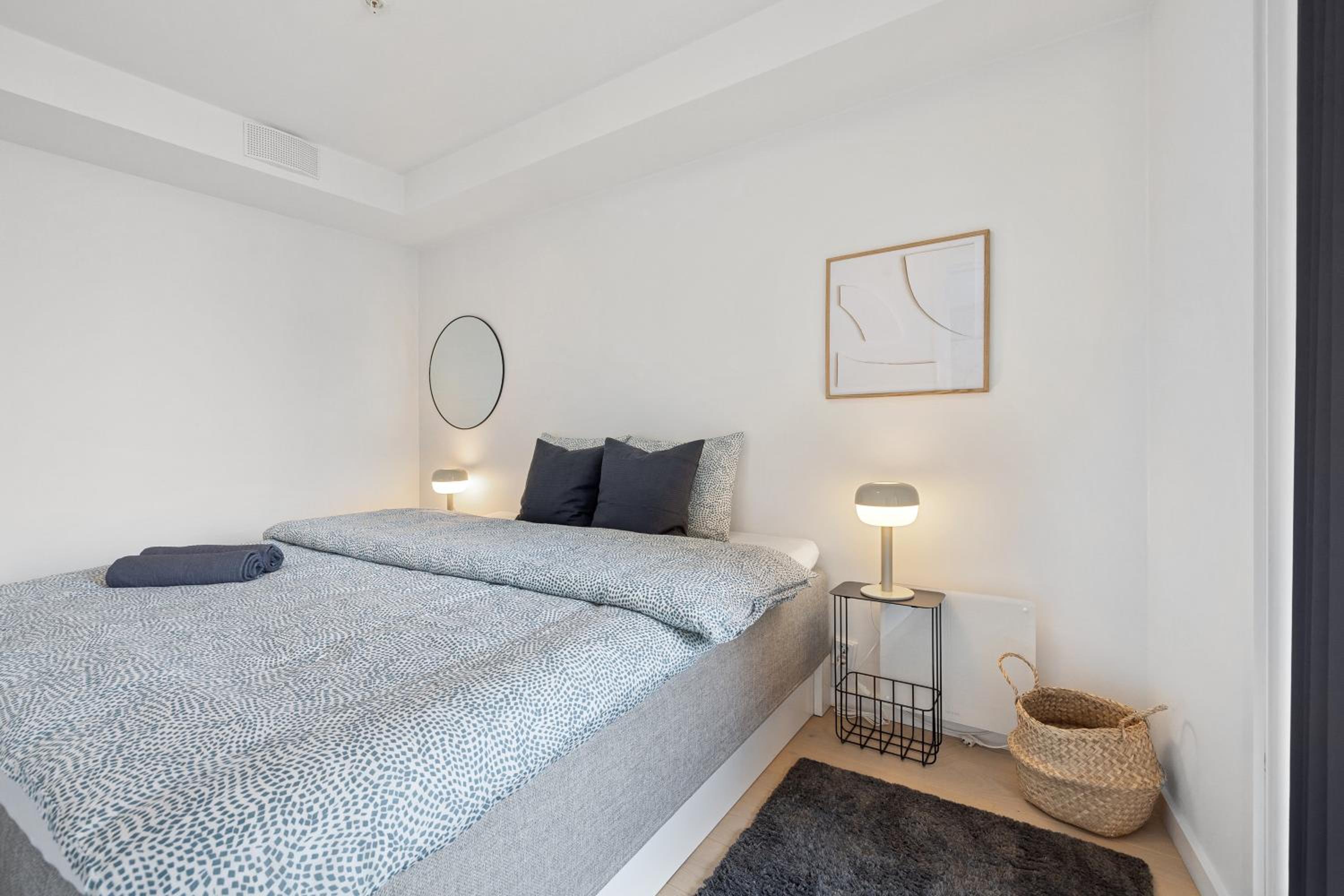 Central Apartment Opera Bay view 4
