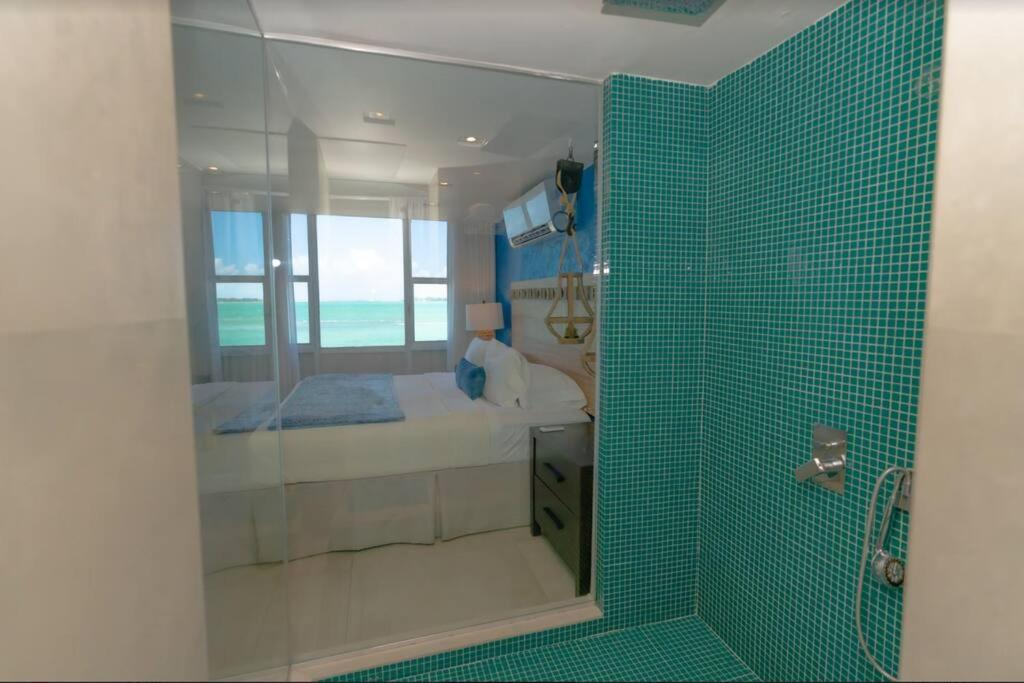 Modern Jewel Beachfront Isla Verde view 5