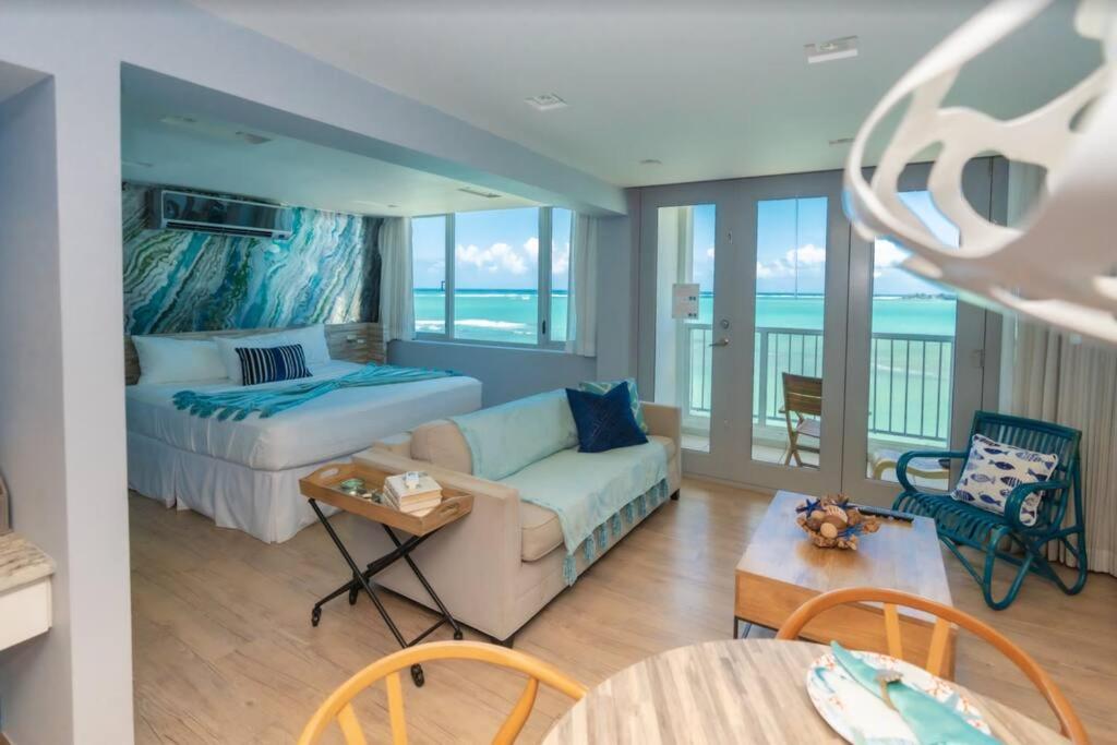 Enchanted Honeymoon Isla Verde Beachfront