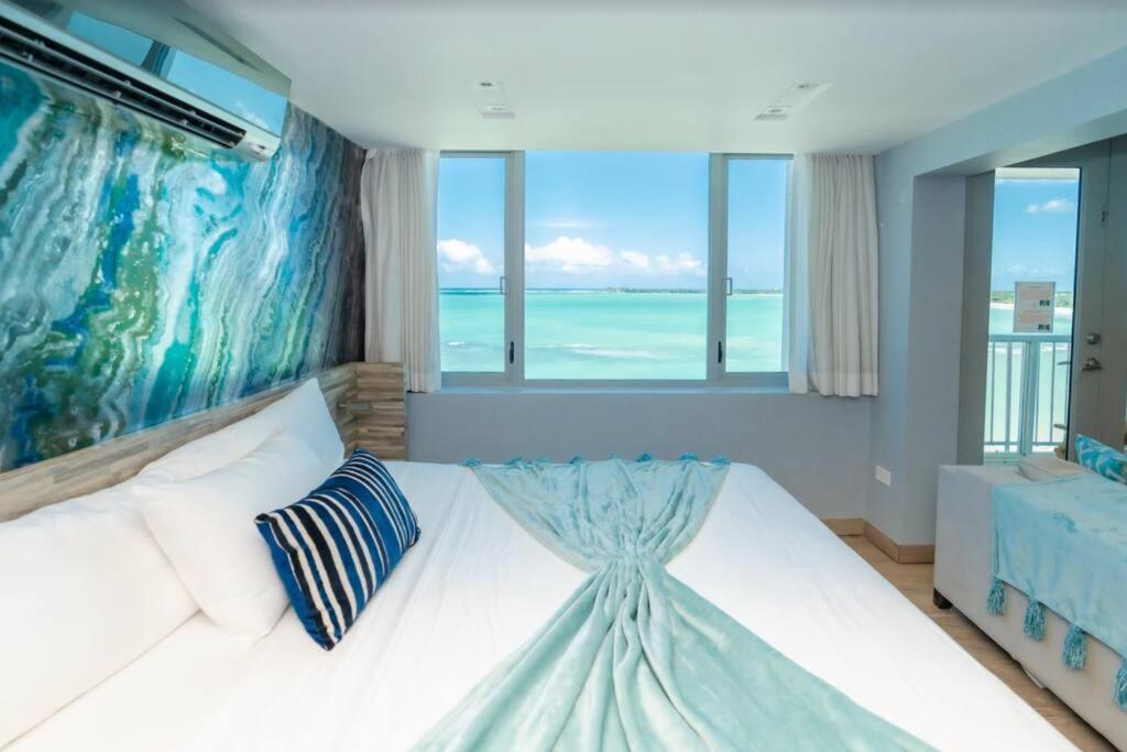 Enchanted Honeymoon Isla Verde Beachfront