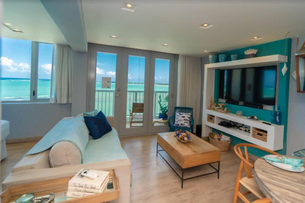 Enchanted Honeymoon Isla Verde Beachfront